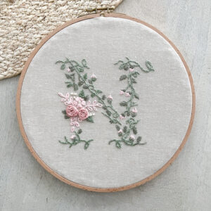 Broderie de Fleur (letter)